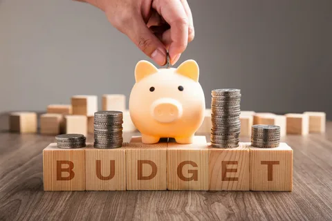 Budgeting Methods Compared: 50/30/20 vs. Zero-Based vs. Envelope vs. Pay-Yourself-First